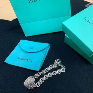 Tiffany & Co Return to sender heart bracelet. Authentic